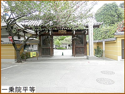 ���@������