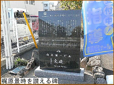 �����i�����]�����