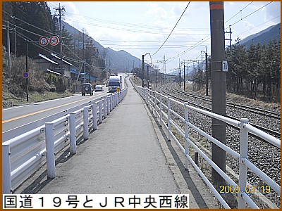 �����P�X���Ƃi�q��������