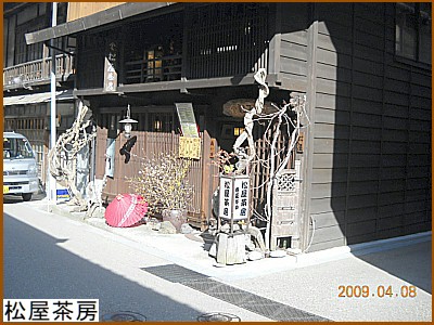 �������[