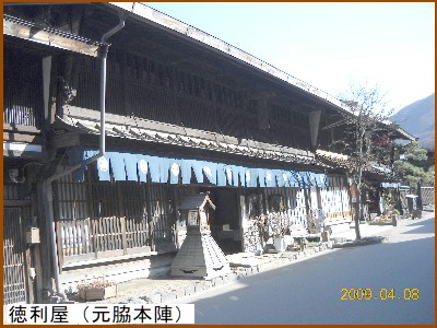 �������i���e�{�w�j