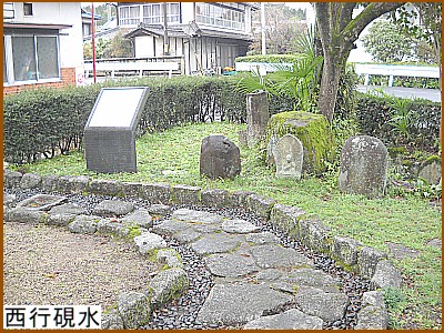 ���s����