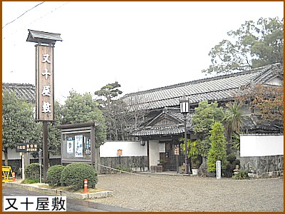 ���\���~