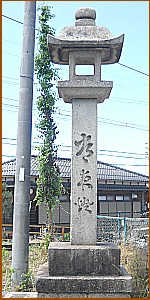 �m�b�|�ȏ�铔