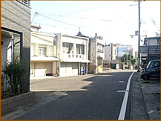 石場一里塚跡付近