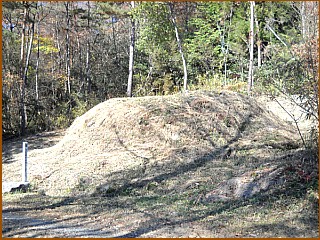 紅坂一里塚　右塚